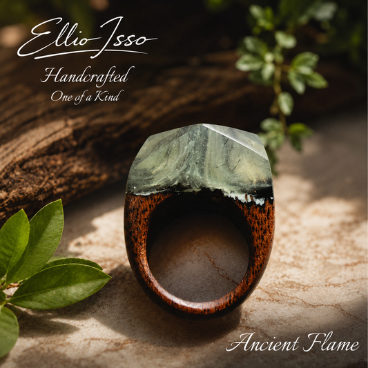 Ellio Isso "Ancient Flame" – Handcrafted Fiery Wood and Spirit of Nature Ring