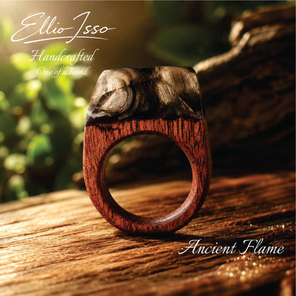 Ellio Isso "Ancient Flame" – Handcrafted Fiery Wood and Spirit of Nature Ring