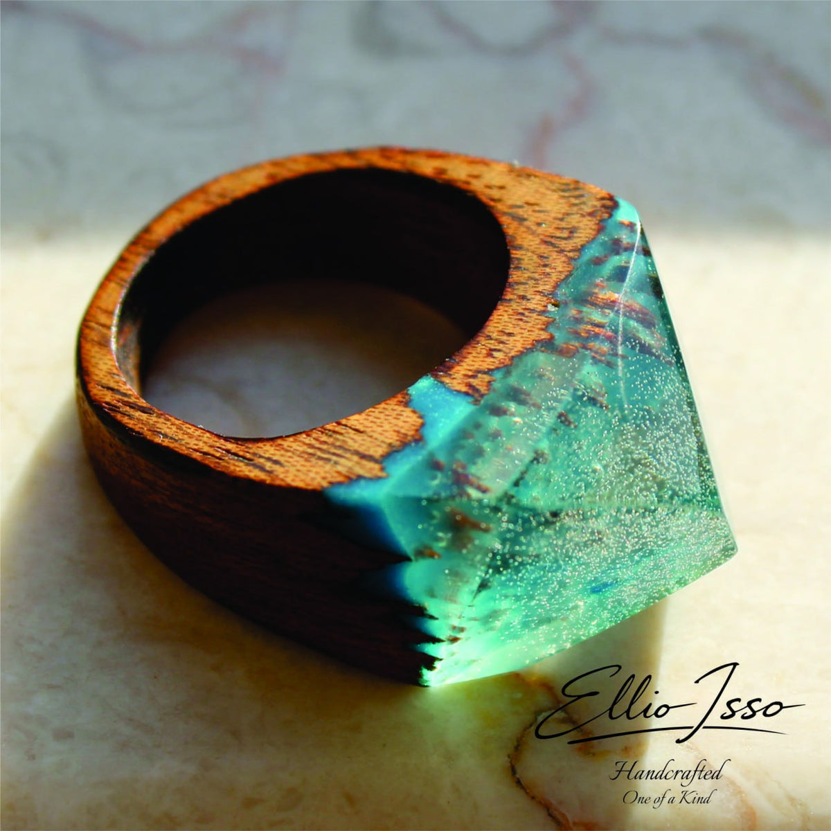 Ellio Isso "Azure Peaks" – Handcrafted Mountain Silhouette and Blue Sky Ring