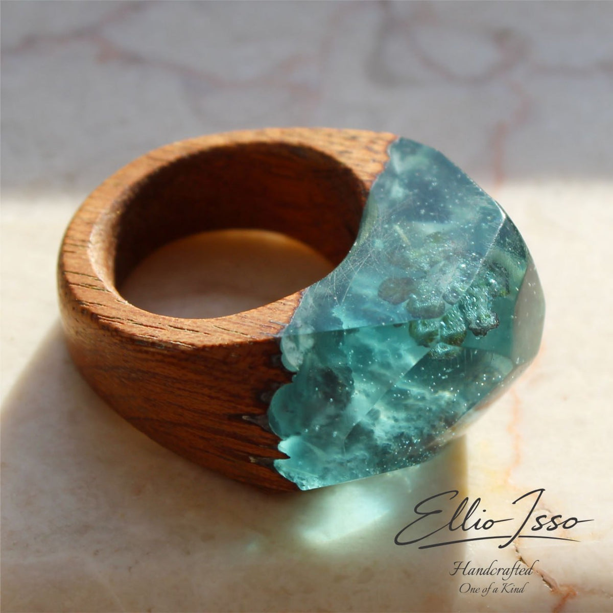 Ellio Isso "Lucky Tide" – Handcrafted Four-Leaf Clover and Abundance Ring