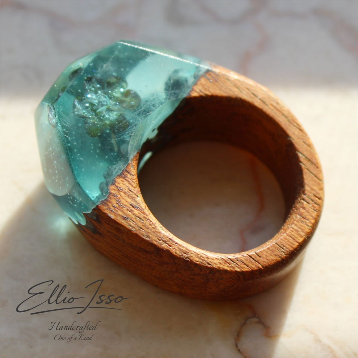 Ellio Isso "Lucky Tide" – Handcrafted Four-Leaf Clover and Abundance Ring