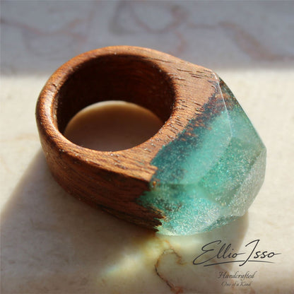 Ellio Isso "Emerald Horizon" – Handcrafted Pure Nature and New Beginnings Ring