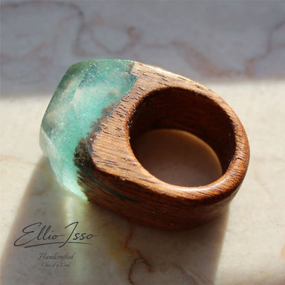 Ellio Isso "Emerald Horizon" – Handcrafted Pure Nature and New Beginnings Ring